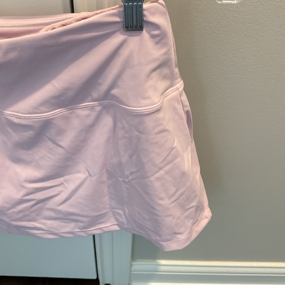 Light pink active skort - Picture 2 of 7